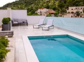 Insula Apartment with Private Pool