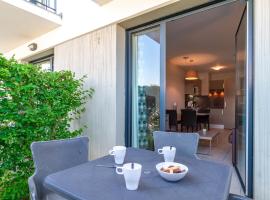 Les Thermes 508 - Appt avec piscine partagée, hotel i Concarneau