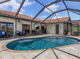 Canal Views, Heated Pool, Sleeps 8! - Magenta Sky and Key Lime Pie