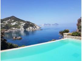 Maridea - La Caletta - Luxury Villa, vacation home in Ponza