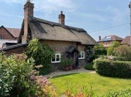 Chapel Cottage, готель біля визначного місця Замок Бістон, у місті Тарпорлі