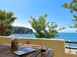 Thalassa, hotel with parking in Lemnos