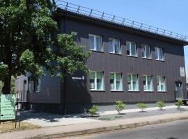 Akmenės svečių apartamentai Šypsena: Akmenė şehrinde bir otel