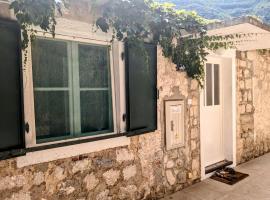 Nadalina Guest House, Bed & Breakfast in Kotor