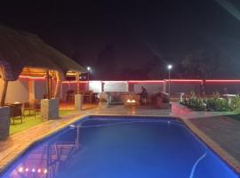 Olu Guest Lodge, hotel di Kempton Park