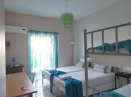 Vacations in Patra Rooms, מקום אירוח ביתי בפאטרה