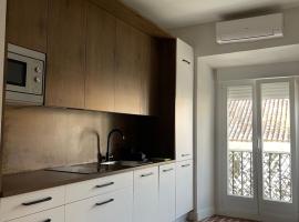 CÉNTRICO APARTAMENTO REFORMADO EN ARANJUEZ, hotel en Aranjuez