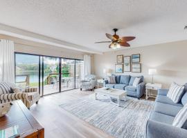 Beachwalk Villa 5194, maison en bord de lac à Destin