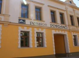 Penzion Podzámčí, lággjaldahótel í Jaroslavice