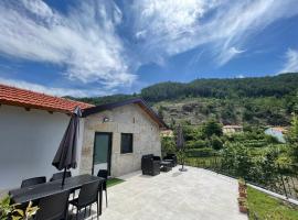 Teixeira Home - Gerês, hotel in Geres