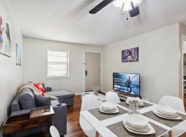 *NEW* Spider-Man Themed w Pool New Orleans Airport, holiday rental in Metairie