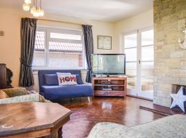 Botany Bay Bungalow, holiday home in Kingsgate