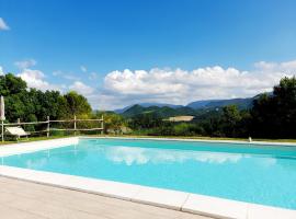 Agriturismo del Frontino - Lo Studio, hotel con piscina ad Acqualagna