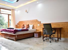 2 Room Apartment with Mountain Views in Dharamkot, apartamento em Dharamshala