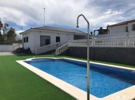 Villa "El Salao", casa de férias em Chiclana de la Frontera