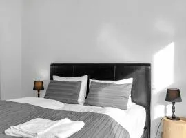 Baron Downtown Apartments
