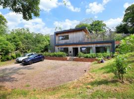 Kingswood, cabana o cottage a Edimburg