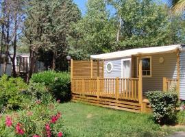 Camping Parc des 7 Fonts, hotel in Agde