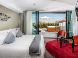 Monaco Suites Hotel