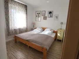 80qm mit Balkon 3 getrennte Räume