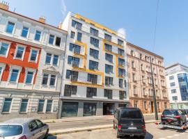 Brand new two room apartment #34 with free secure parking in the center, хотел близо до Метростанция Palmovka, Прага