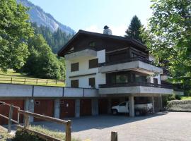 Apartment Valetta Sura by Interhome, hotel with parking in Flims