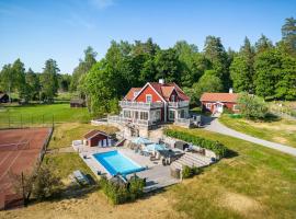 Holiday Home Skarps&auml;tter Sportg&aring;rd by Interhome, hotel com piscina em Str&auml;ngn&auml;s