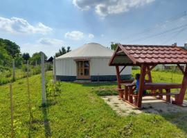 Szent Márton Jurtaszállás Zalakaros közelében, glamping site in Nagyrécse