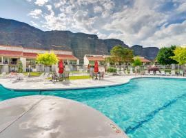 Lovely Crescent Bar Condo with Community Amenities!, hotel v destinaci Quincy