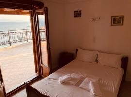 Delfinia Studios, hotel with parking in Platanias