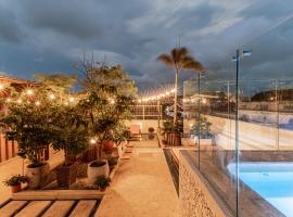 Soy local insignia, hotel in Getsemani, Cartagena de Indias