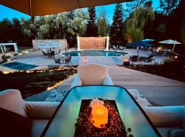 The Oasis, homestay in Redding