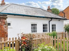 Apple Tree Cottage, holiday home in Welwyn