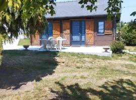 Petit chalet à la campagne