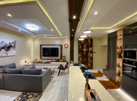 #1 Oakville- Luxurious 2 Bedroom Apt, hotel in Lekki