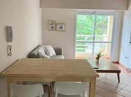 Confortable departamento en calle San Juan opcional cochera