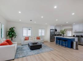 New Modern House with 3B2B, lodging in Monterey Park