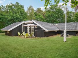 Lovely Home In Sklskr With Kitchen, hotel i Skælskør