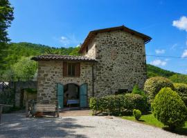 Holiday house overlooking lake near Tuscany, villa a Casella