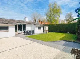 3 Bedroom Awesome Home In Oostduinkerke