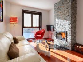 La casita de Carol, apartamento con piscina y spa, Hotel in Panticosa