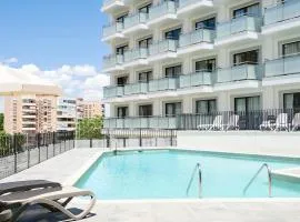 tent Torremolinos、トレモリノスのファミリーホテル