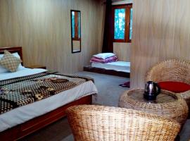 Dhruvnanda Homestay by Hillmate, Privatzimmer in Harsil