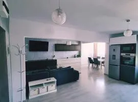 Spacious&modern 4 rooms apartment