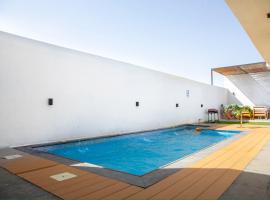 شاليهات المرفأ Almarfa Resort, hotel di Jeddah