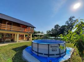 Brvnara Bata - Vikendica na Drini, hotel v destinaci Lipnički Šor