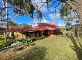 Penobscot Farm Cottage, agroturismo en Watervale