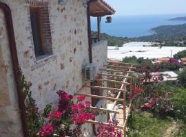 Istlada Taş Ev Apart - Kekova View, hostal o pensión en Antalya