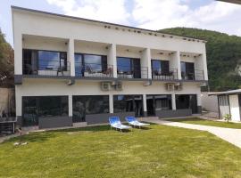 Cazanele Dunarii "La Cumatru", hotell i Dubova