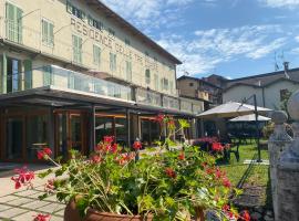 Residence delle Tre Corone, cheap hotel in Trescore Balneario